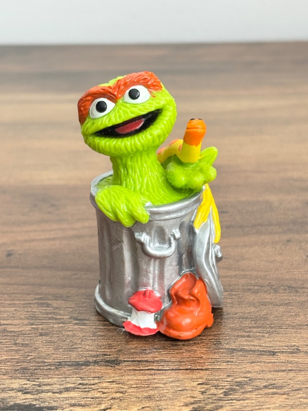 VINTAGE 1997 Sesame Street Oscar the Grouch Figure TYCO Preschool Toy Jim Henson